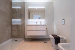 New 2 bedroom appartement with pool & ocean view