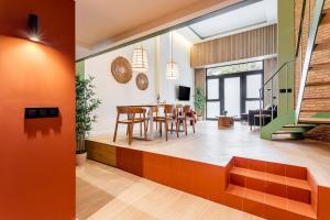 Cosy 3 bedroom city apartment near the beach