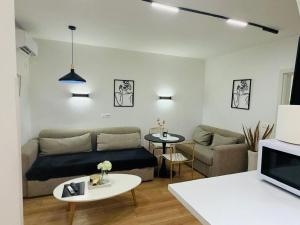 Bllok Zone -Scandi Family Nest - Tirana -Self check-in