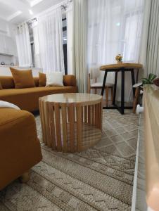 Modern Stylish one bedroom Naivegas