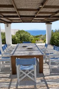 VILLA SOROS