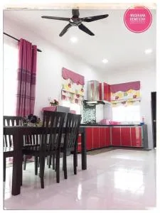Wadihana Homestay - Kampung Sentang