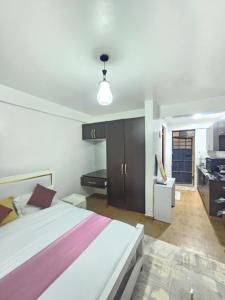 DSTAY HOMEs