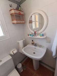 Novo Sancti Petri Villa with Pool, Garden & Golf