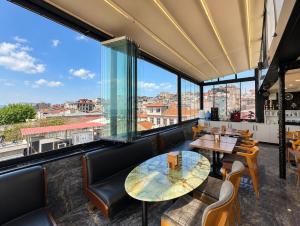 Arvenza Hotel