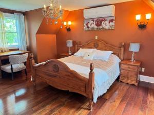 Cedarway Riverview Estate-by Brudenell River overseeing golf course