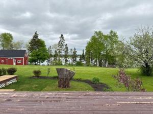 Cedarway Riverview Estate-by Brudenell River overseeing golf course