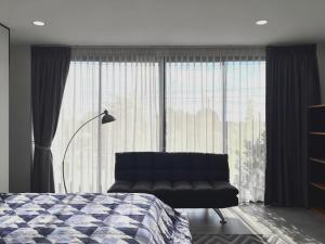 LECAR Home Mustang