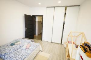 Family apartment Bratislava - Kramare