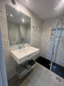 Luxurious apartment near the Yumbo