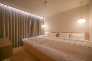 온재-8인 2층단독 평지 2호선신림역 명동홍대20분 편의점1분
