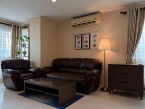 Bearing Cozy Stay Near BTS