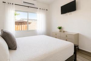 villa moderna con piscina privada en punta cana