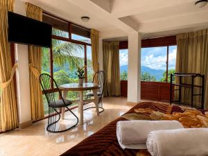 Channa Hotel and Rest Labookellie
