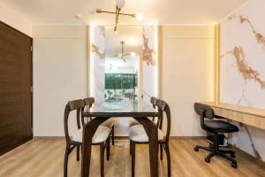 New & Spacious Apartment in Lince