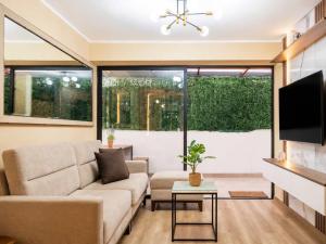 New & Spacious Apartment in Lince