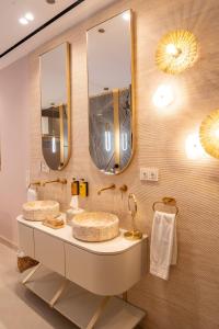 MARÉ PRIVÉ - Luxury Jacuzzi Suite, Carvajal Beach, Fuengirola By AlohaMálaga