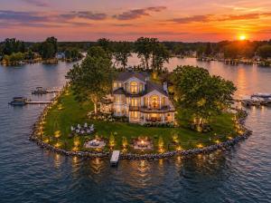Private Island Retreat With Beach and Hot Tub