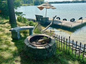 Luxury 2 Beds Guest suite Stunning Lakefront