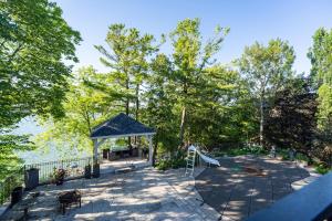 Luxury 2 Beds Guest suite Stunning Lakefront