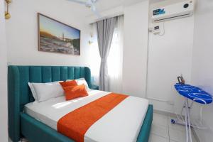 Luxury 2BR Mombasa CBD with Partial Ocean & City Views - Near Airport & SGR