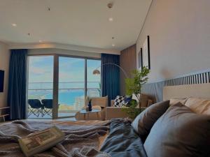 The Sóng 5 Star Free Pool Infinity Seaview Apartment Vung Tau - Căn Hộ 5 Sao Miễn Phí Hồ Bơi Vô Cực Thấy Biển Bãi Sau Vũng Tàu