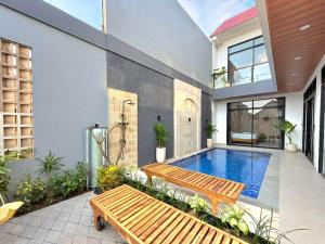 Villa Gerald Pungutan, Walk to Sanur Beach - NVB