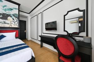 Victory Hotel Saigon South Near SECC