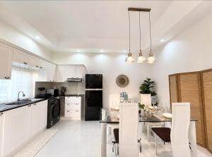 Private Pool Villa Pattaya 2BR 2BA