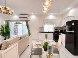 Private Pool Villa Pattaya 2BR 2BA