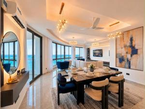 Nauras Towers Beachfront Penthouse8 Gym, Pool Steam AC
