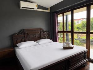 มัจฉาริเวอร์ไซด์ Maccha Riverside