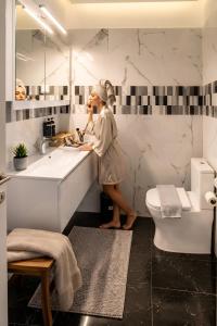 Eternal Acropolis Suites with View by HC