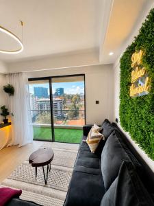 Chic Westlands 1BR with Heated pool And Gym