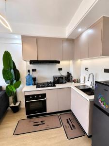 Chic Westlands 1BR with Heated pool And Gym