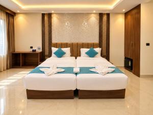S K S Saffron Suite Varanasi