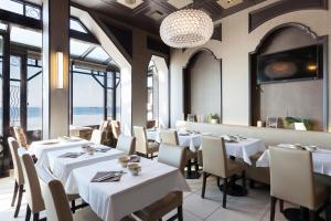 Hotels Ambassadeurs Logis Hotel : photos des chambres