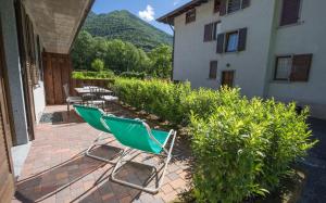Apartment with Mountain View