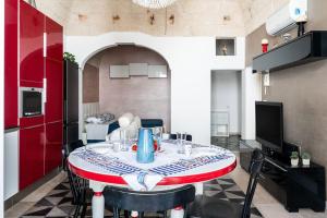 La Rondinella Guest House by BarbarHouse