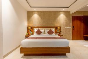 Premium Hotel Corporate Terminal By NH Sky Group Delhi IGI Airport With - Free Airport Pickup