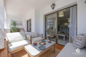 Riviera del Sol Stylish 2BR - Sea View Terrace