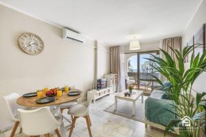 Riviera del Sol Stylish 2BR - Sea View Terrace