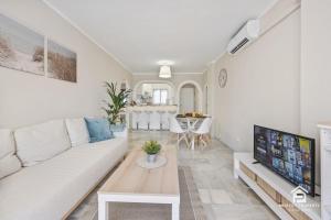 Riviera del Sol Stylish 2BR - Sea View Terrace