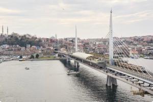 Apartment with Golden Horn view