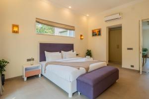 Claro Stay - Villa Virella - 4BHK Stylish Pvt Pool Near Vagator Beach