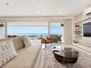 Sea La Vie Ocean-View 2BR (SLVK)