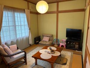 MoMo House