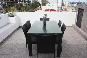 2br 1ba Condo 1 block to ocean Condo 1