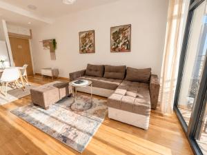 Modern Apartment in BW Parkview
