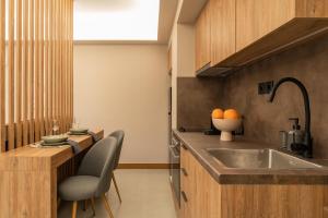 Elegant Suite Kypseli